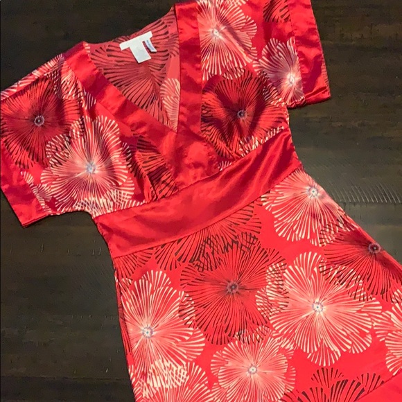 Charlotte Russe Dresses & Skirts - 🌺3 for $10🌺 Red tropical themed dress.